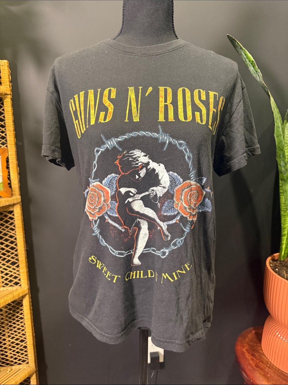 Guns N' Roses Black 'Sweet Child O' Mine' Graphic Tee